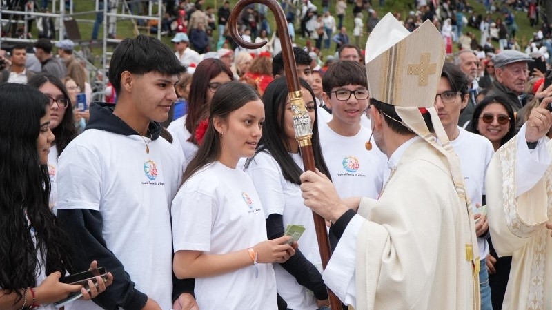El cardenal Cobo, en la misa de la pradera de San Isidro: &laquo;&iquest;Qu&eacute; necesita de verdad Madrid? &iquest;M&aacute;s ruido o m&aacute;s alma? &iquest;M&aacute;s enfrentamiento o m&aacute;s vecinos capaces de mirarse como hermanos?&raquo;