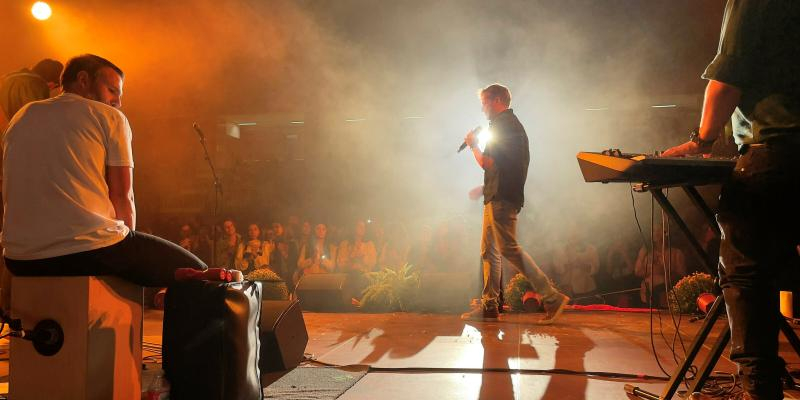 Concierto ben&eacute;fico del cantautor Pablo Mart&iacute;nez en la Parroquia Santa &Aacute;ngela de la Cruz