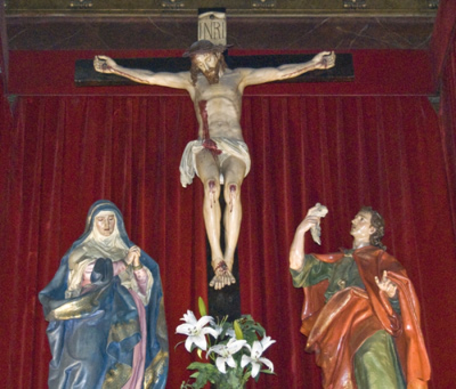 El Sant&iacute;simo Cristo de la Salud celebra sus bodas de oro parroquiales