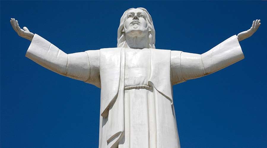 Per&uacute;: Incendian estatua gigante de Cristo a pocos d&iacute;as de la visita del Papa