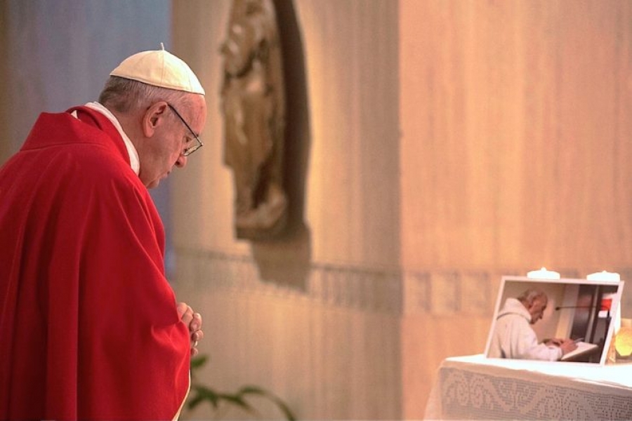 Francisco autoriza el inicio del proceso de beatificaci&oacute;n del padre Jacques Hamel