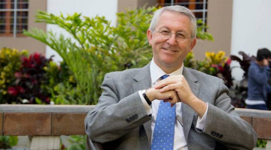 La Iglesia tiene m&aacute;s prestigio de lo que pensamos, afirma experto