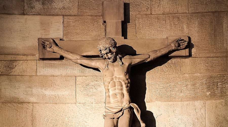 Investigan incendio de capillas en Chile durante el viaje del Papa