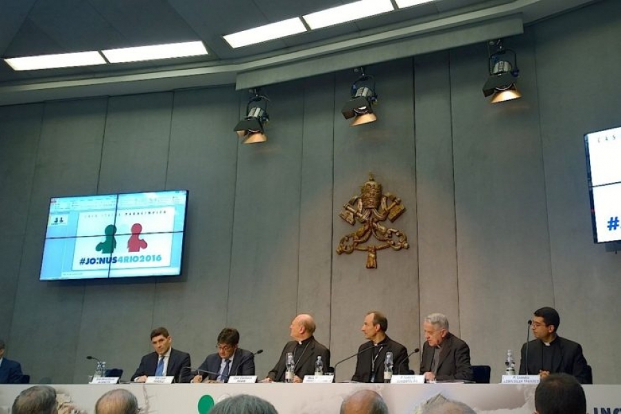 Cardenal Ravasi: 'El deporte supera l&iacute;mites y en el paral&iacute;mpico el desaf&iacute;o es a&uacute;n m&aacute;s grande'