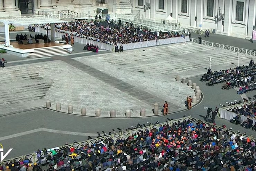 El Papa en la audiencia subraya la estrecha relaci&oacute;n entre fe y esperanza