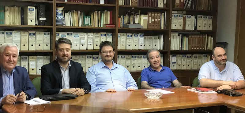 Pedro Miguel Garc&iacute;a, director PPC Espa&ntilde;a, Francisco Cebri&aacute;n, gerente de Marketing y Comercial de PPC, Aurelio Cay&oacute;n, superior provincial de los Sagrados Corazones, Carlos Barahona, director de la revista 21 y Pedro Gordillo, consejero del gobierno provincial de los Sagrados Corazones.