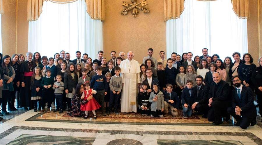 &iquest;De verdad prestamos atenci&oacute;n a quien m&aacute;s lo necesita?, pregunta el Papa a j&oacute;venes