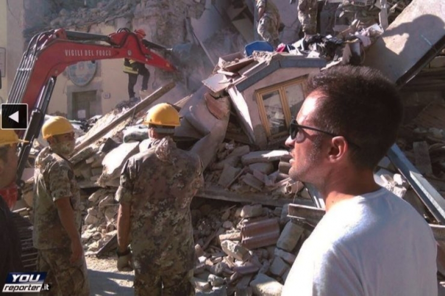 Francisco env&iacute;a un saludo a Protecci&oacute;n Civil, ausente en la audiencia jubilar de este s&aacute;bado