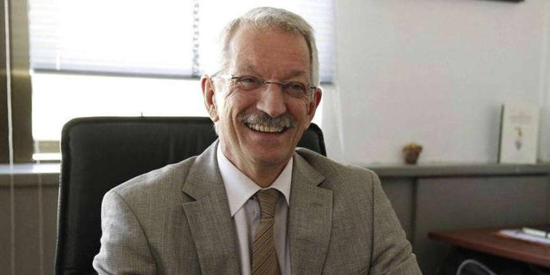 Alejandro Tiana: &laquo;la escuela concertada tiene asegurada su vida&raquo;