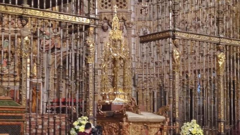 TRECE retransmite la Misa del Corpus Christi en el rito hispano-mozárabe desde la catedral primada de Toledo