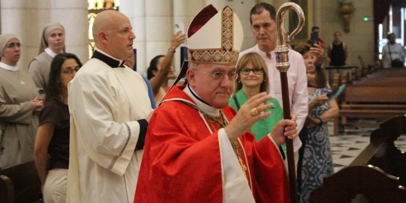 El nuncio apost&oacute;lico, monse&ntilde;or Piero Pioppo, en la solemnidad de san Pedro y san Pablo: &laquo;Vuestra presencia es prueba de la unidad con el Papa&raquo;