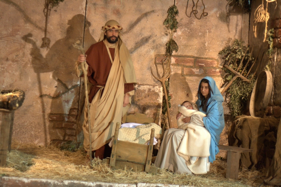 Representaci&oacute;n de un Bel&eacute;n viviente familiar en San Germ&aacute;n de Constantinopla