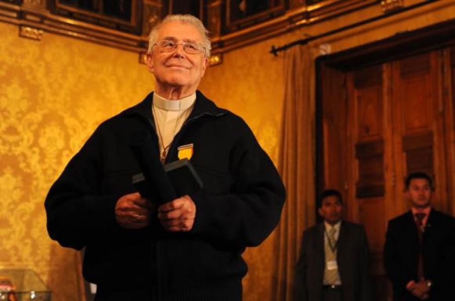 Reconocimiento del gobierno de Ecuador a la labor del obispo misionero Gonzalo L&oacute;pez Mara&ntilde;&oacute;n