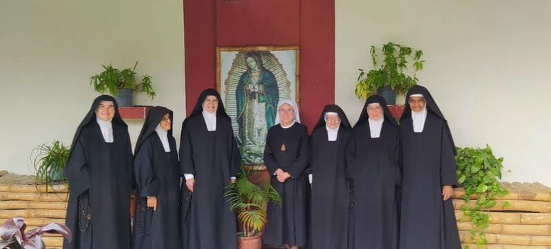 Madre Teresa L&oacute;pez-Orozco, superiora general de las Hermanas Oblatas, ante la festividad de Jesucristo, Sumo y Eterno Sacerdote: &laquo;Debemos rogar al Padre por nuestros sacerdotes para que sean santos en la verdad&raquo;