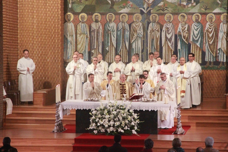 El arzobispo, a los miembros de Comunión y Liberación: «Salid y anunciad el rostro de Dios»