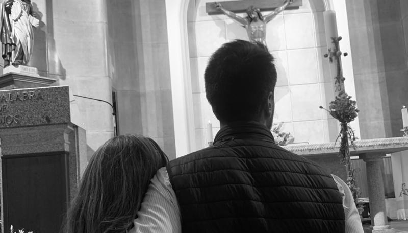 &laquo;El noviazgo es la pretemporada del matrimonio&raquo;: Sergio Poblet y Carlota Ollero impulsan en la parroquia San Ignacio de Loyola, en Torrelodones, el curso &ldquo;Un camino para tres: t&uacute;, yo y Dios&rdquo;