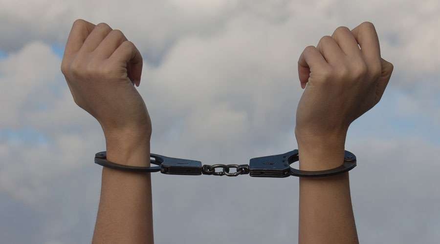 Los esclavos modernos est&aacute;n en el trabajo precario, afirma cardenal