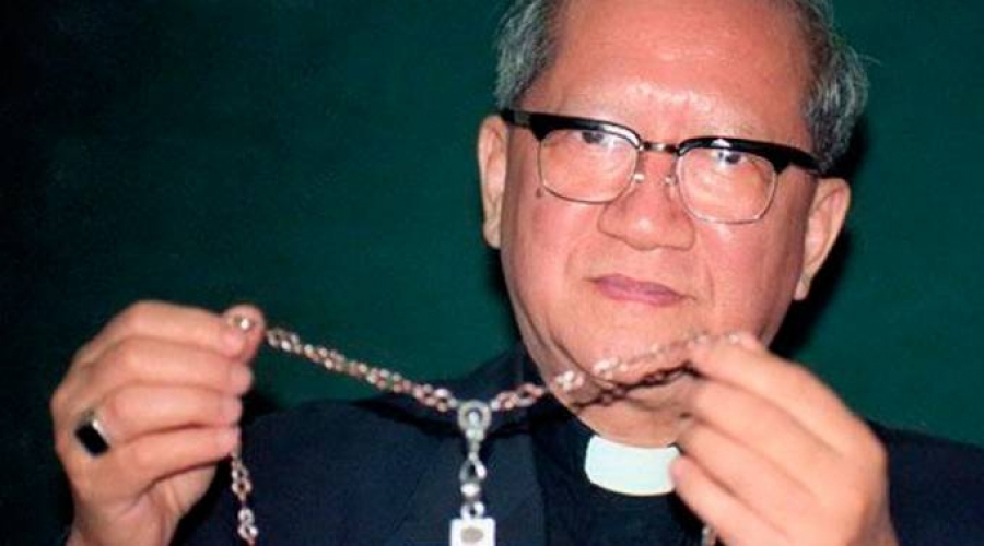 El cardenal vietnamita Van Thu&acirc;n, m&aacute;s cerca de los altares