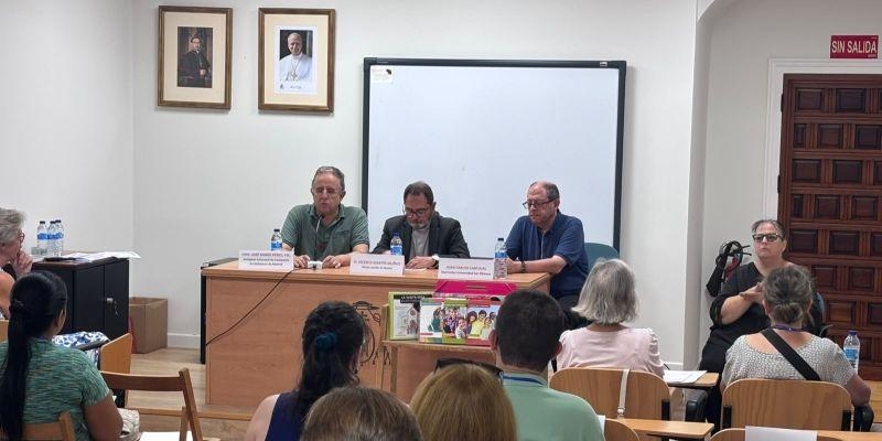 Formaci&oacute;n para nuevos catequistas para &laquo;desvelar la presencia de Dios en la vida de las personas&raquo;