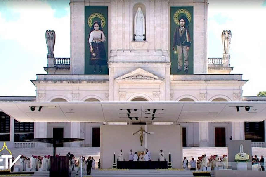 El Papa declara santos a Jacinta y Francisco Marto