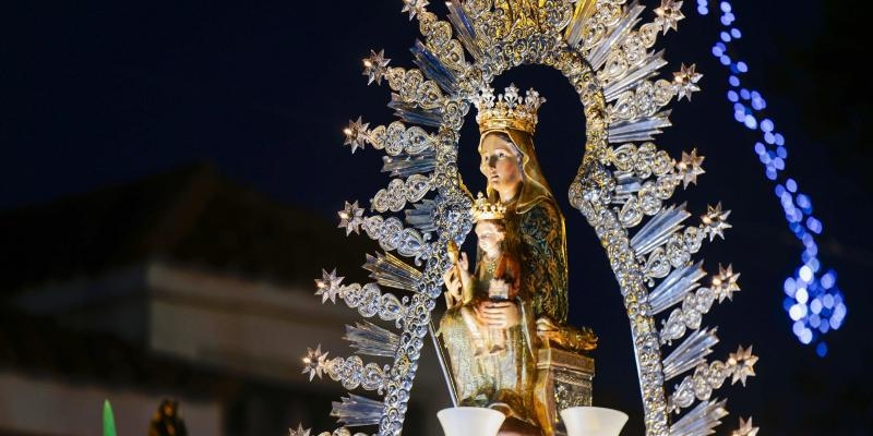 El obispo auxiliar de Madrid, Vicente Mart&iacute;n Mu&ntilde;oz, preside la Misa del 25&ordm; aniversario de la Coronaci&oacute;n de la Virgen de los Remedios en Colmenar Viejo