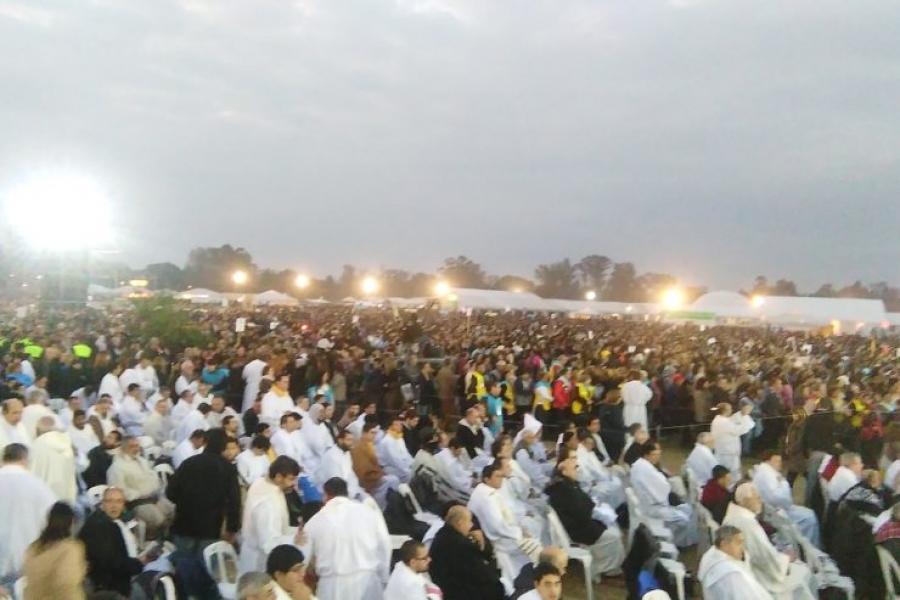 Argentina: 220.000 fieles participan en la misa del Congreso Eucar&iacute;stico