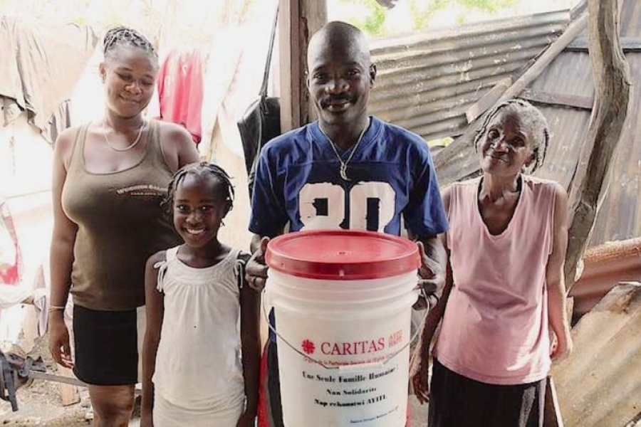 Francisco en su mensaje a Caritas Internationalis pide que la sociedad aprenda el &laquo;arte de la solidaridad&raquo;