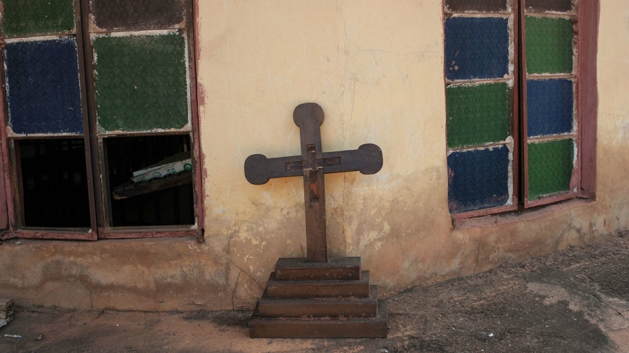 Terroristas atacan iglesia y mueren 8 personas en Nigeria
