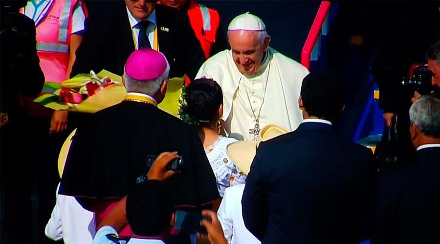 El Papa lleg&oacute; a Trujillo, en su tercer d&iacute;a de visita al pa&iacute;s