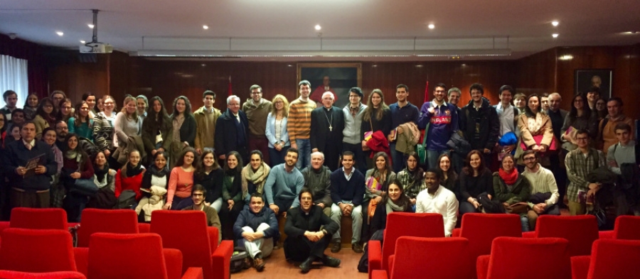 Encuentro del arzobispo con la comunidad universitaria en la Facultad de Derecho de la UCM
