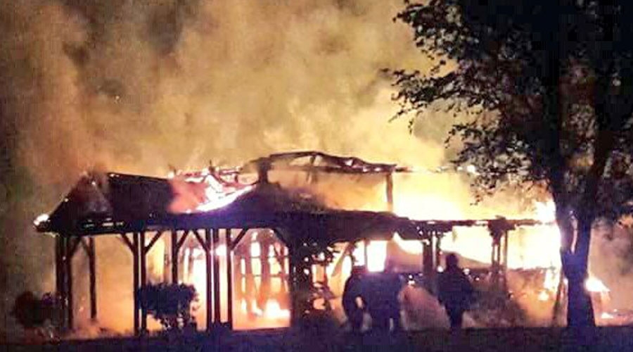 Otra iglesia quemada a horas de la llegada del Papa Francisco al sur de Chile