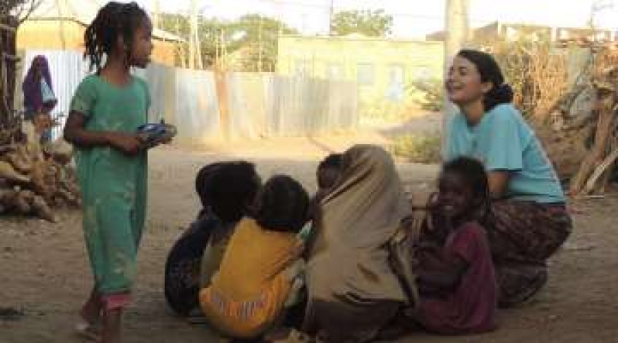 Todos estamos llamados a ayudar y sostener a los misioneros, asegura el Papa