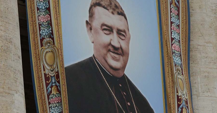 Emoci&oacute;n y alegr&iacute;a entre peregrinos espa&ntilde;oles por canonizaci&oacute;n de San Manuel Gonz&aacute;lez