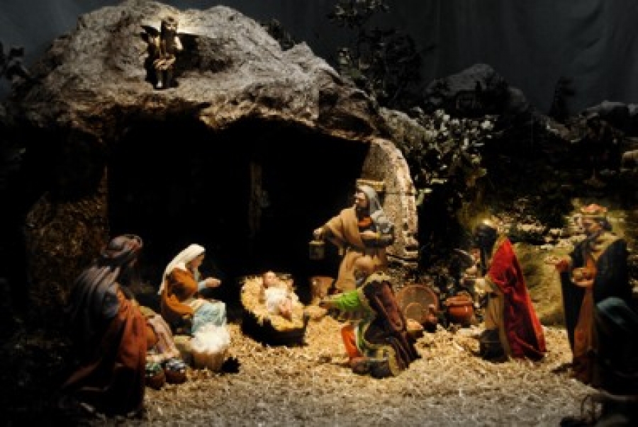 Contin&uacute;a abierto al p&uacute;blico el Bel&eacute;n art&iacute;stico en la parroquia de los Doce Ap&oacute;stoles