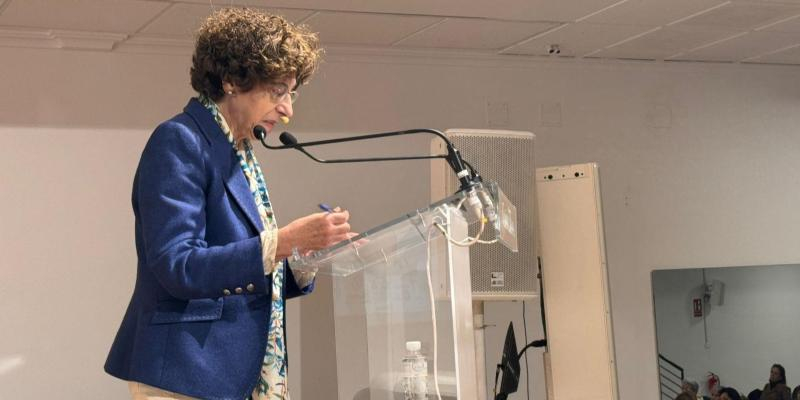 La te&oacute;loga Carmen Bernab&eacute;, en la segunda sesi&oacute;n del IX Ciclo Anual de Conferencias para Evangelizadores: &laquo;La esperanza despliega un horizonte de sentido capaz de reanimar y de alentar la vida&raquo;