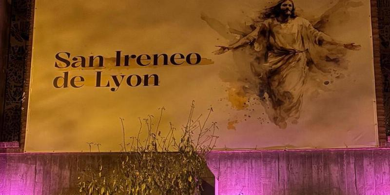 La parroquia de San Ireneo se une a la iniciativa Redweek &laquo;para ayudar y apoyar a los cristianos de todo el mundo&raquo;