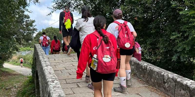 Contin&uacute;a la peregrinaci&oacute;n a Santiago de los j&oacute;venes de C&aacute;ritas Espa&ntilde;ola: as&iacute; est&aacute; siendo la experiencia para Rosa, joven de C&aacute;ritas diocesana de Madrid
