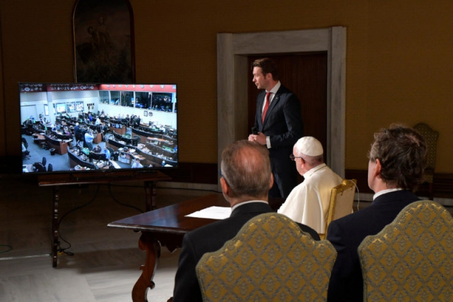 Estaci&oacute;n Espacial: El Papa conversa con la tripulaci&oacute;n de la Misi&oacute;n 53