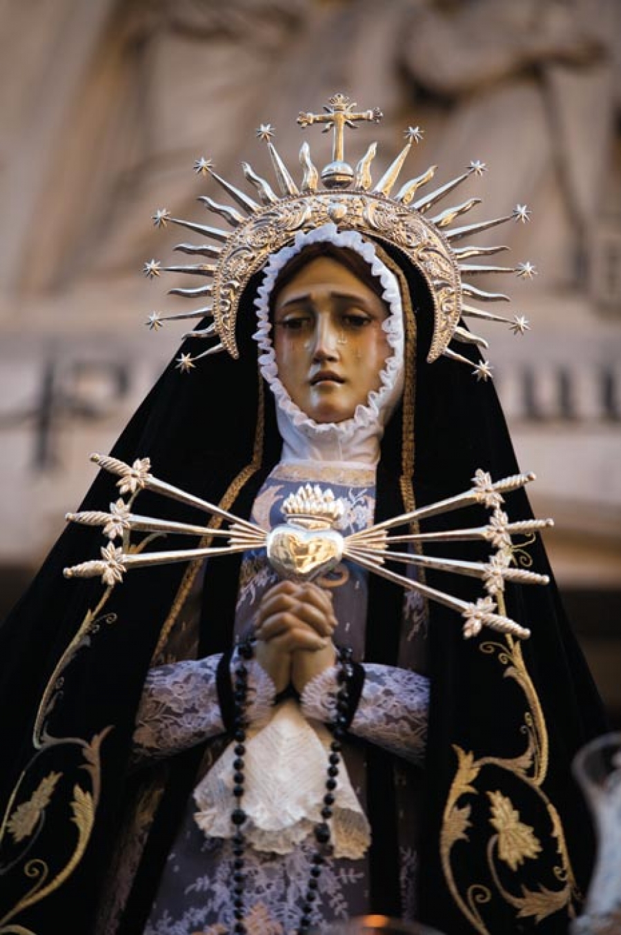 La Hermandad Virgen de los Dolores celebra la fiesta de su titular en la parroquia Santa Cruz