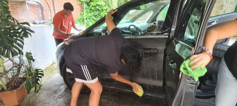 La ilusi&oacute;n de los j&oacute;venes de Madrid por ir al Jubileo y la creatividad de sus iniciativas para recaudar fondos