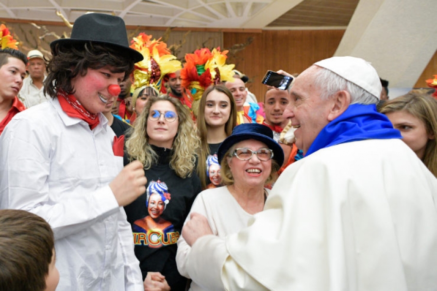 Circo de Cuba: M&uacute;sicos y artistas felicitan al Papa en su 81&ordm; cumplea&ntilde;os